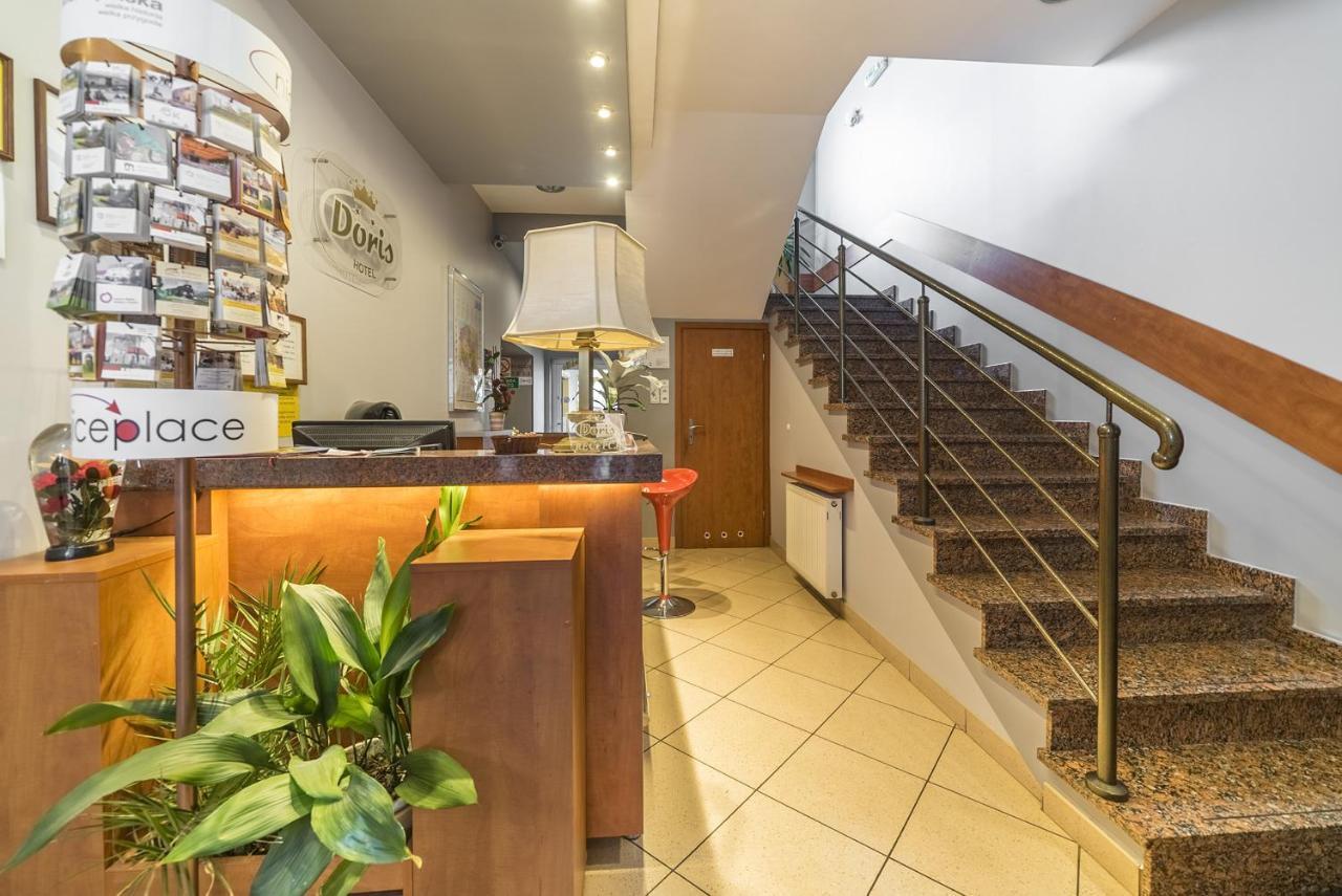 Hotel Doris Oborniki Extérieur photo